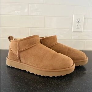 UGG Tan Women's Slippers mini Snow boots Black❤️❤️❤️